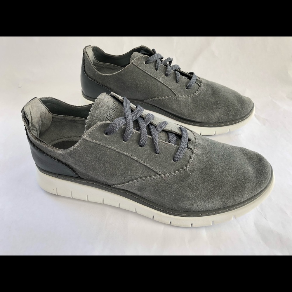 Vionic Orthaheel Taylor Lace Up Suede Sneaker